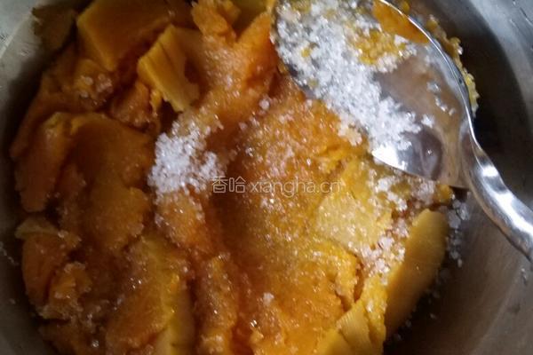 枣泥南瓜饼的做法图解1