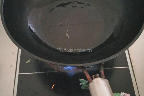耗油手撕包菜的做法图解3
