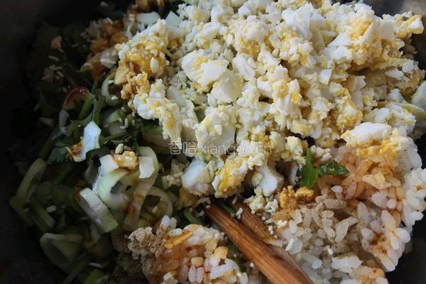 咸鸭蛋炒饭的做法图解3