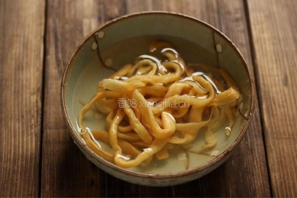 萝卜干炒腊肉的做法图解1