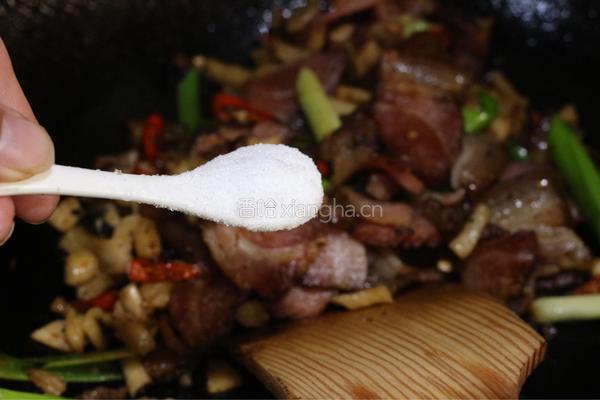 萝卜干炒腊肉的做法图解10