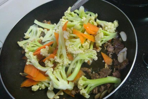花椰菜炒牛肉的做法图解8