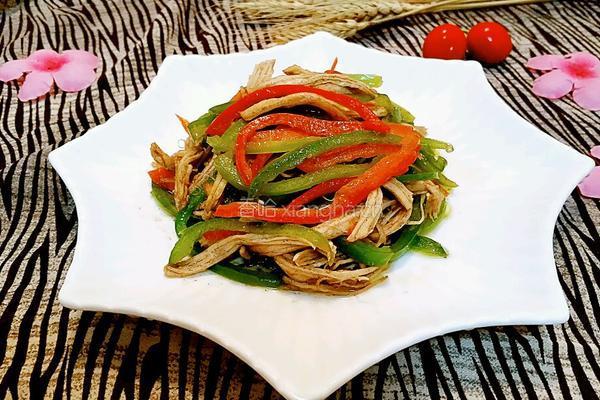 鸡胸肉炒青红椒的做法图解9