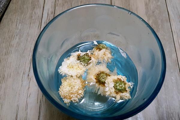 菊花茶的做法图解2