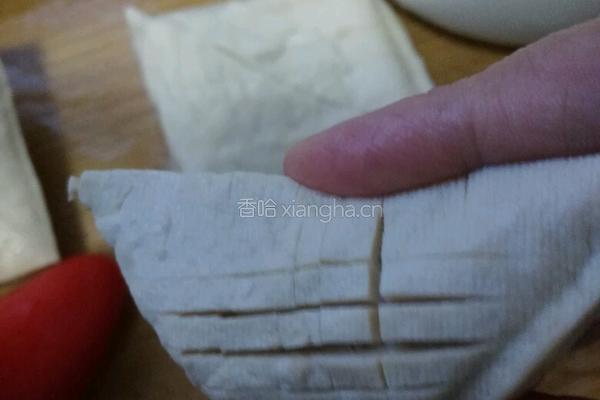 糖醋油煎豆腐干的做法图解3