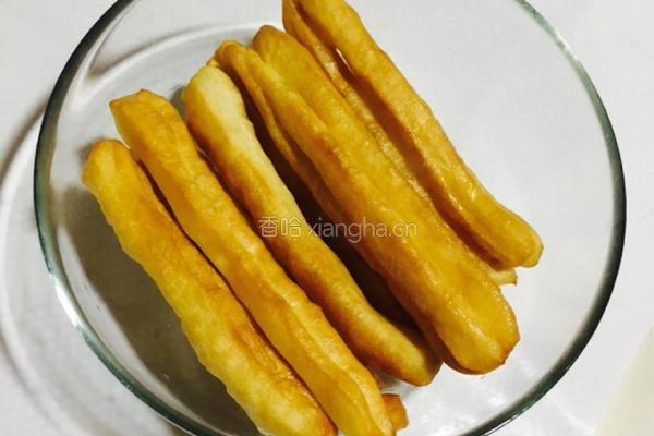 奶香油条的做法图解4