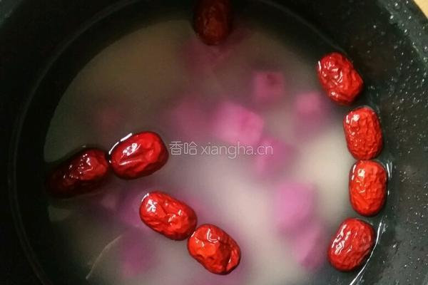 紫薯红枣粥的做法图解1