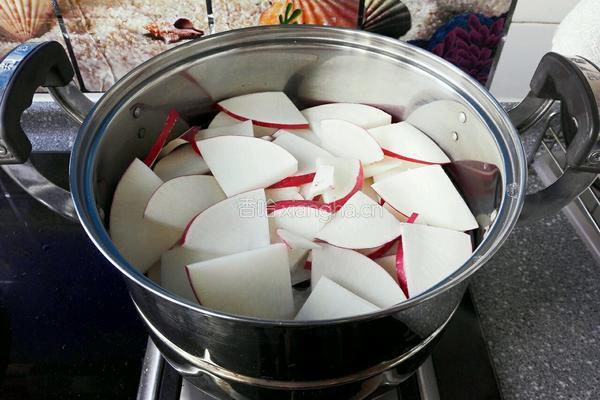卞萝卜大馅蒸饺的做法图解4