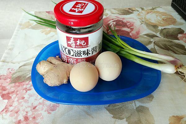 姜粒鸡蛋炒饭的做法图解1