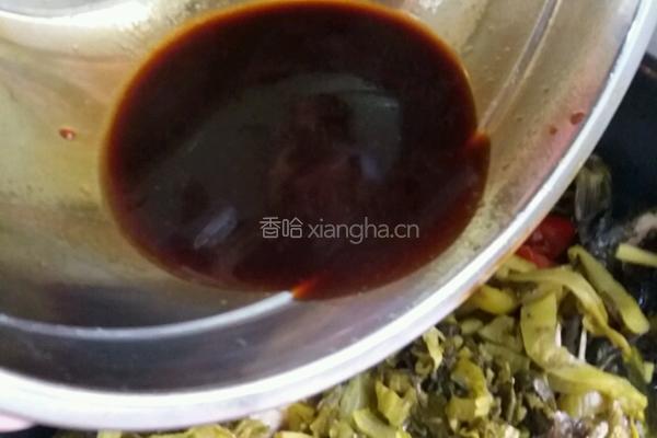 黄骨鱼焖酸菜的做法图解15
