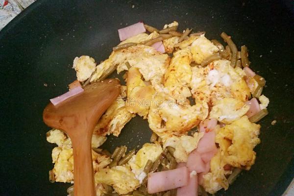 泡菜炒鸡蛋的做法图解8