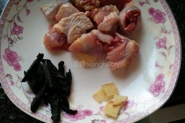 陈年萝卜干雪莲煲鸡腿的做法图解4