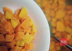红薯饼的做法图解1