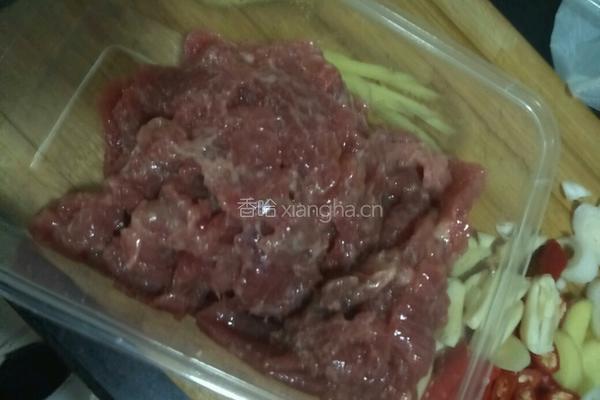 小炒牛肉的做法图解1