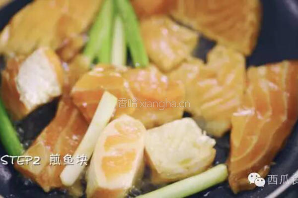 三文鱼饭团的做法图解2