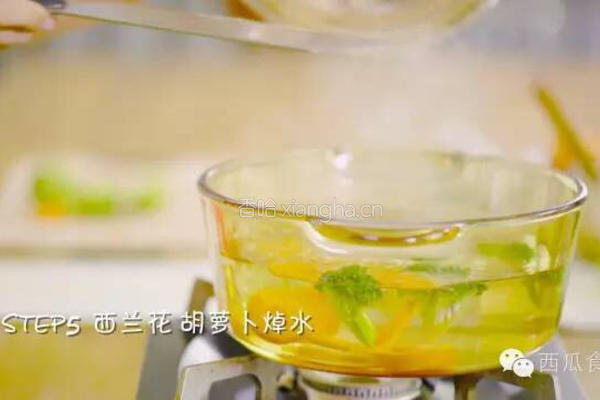 三文鱼饭团的做法图解5