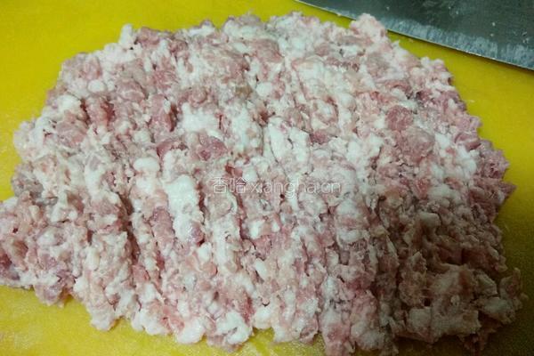 煎酿豆腐焖大白菜的做法图解2