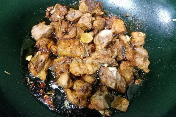排骨烧青豆的做法图解9