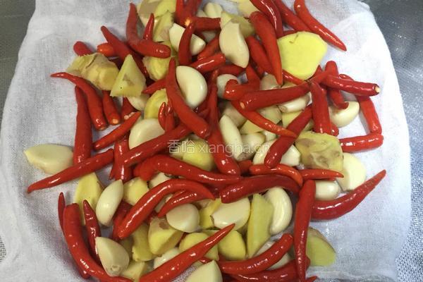 豆鼓辣椒酱的做法图解2