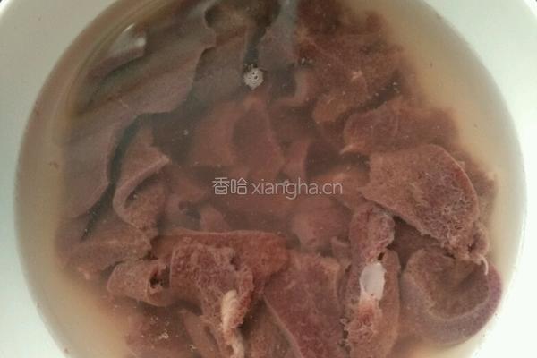 猪肝瘦肉生肠粥的做法图解5
