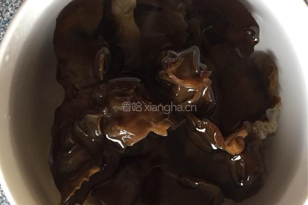 山药炒木耳的做法图解3