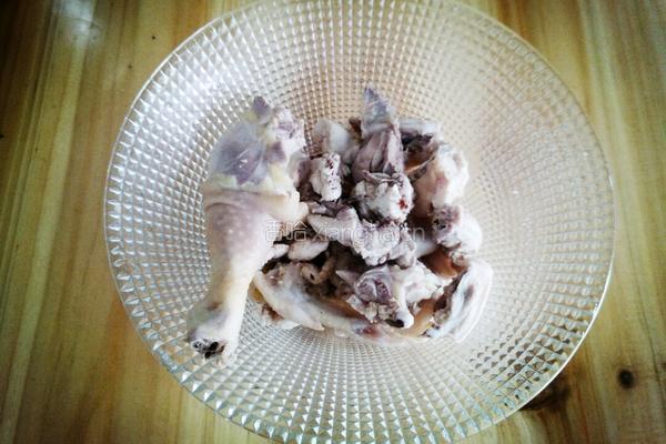 茶树菇闷鸡肉的做法图解3