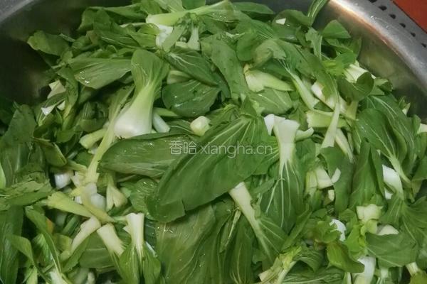 大锅菜～蒜蓉小青菜的做法图解1