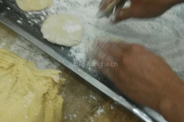 大锅菜～黄金地瓜饼的做法图解5