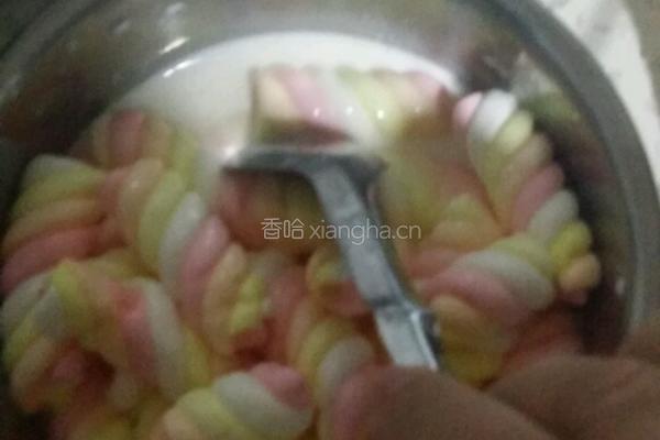 牛奶布丁的做法图解2