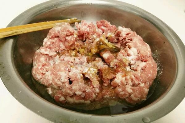 肉三鲜饺子的做法图解2