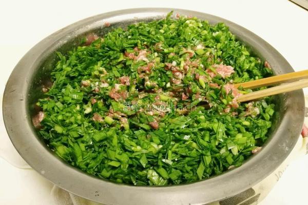 肉三鲜饺子的做法图解7
