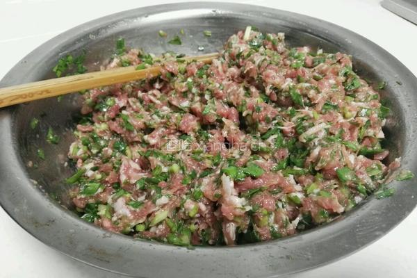 肉三鲜饺子的做法图解8