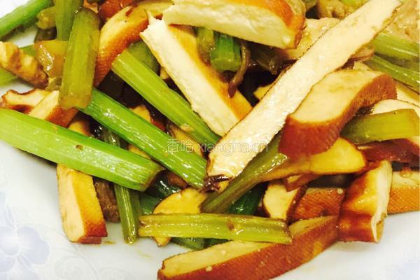 芹菜香干炒肉丝的做法图解7