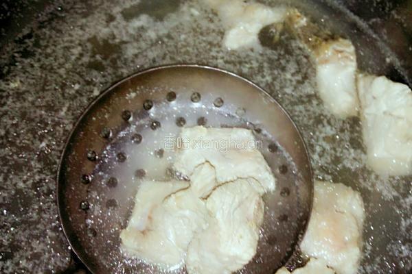 黄花菜煲排骨的做法图解4