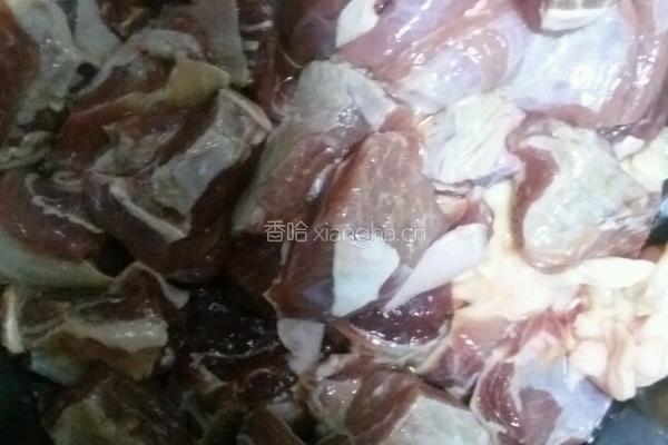 清汤牛肉的做法图解1