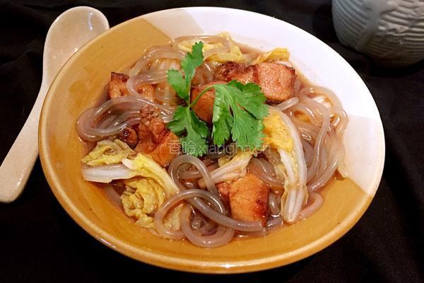 白菜粉条炖猪肉的做法图解11