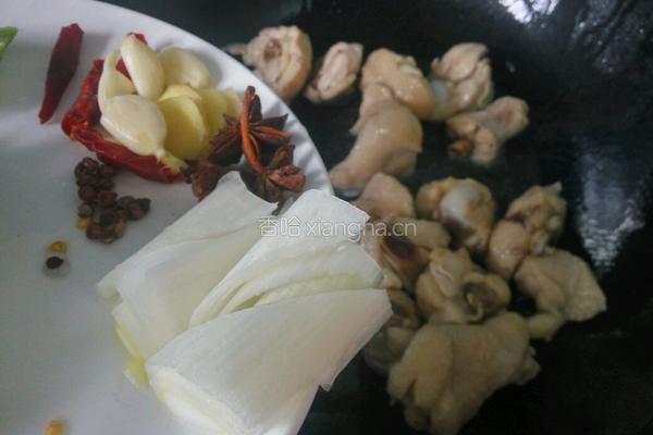 土豆炖鸡肉的做法图解5