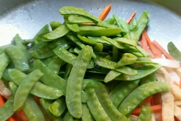 荷兰豆炒油豆腐的做法图解6