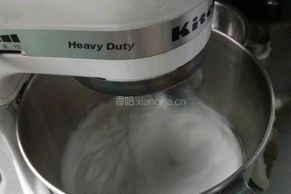 戚风蛋糕的做法图解2