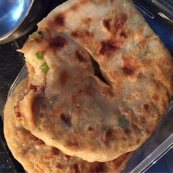 芹菜熟猪肉馅饼的做法[图]