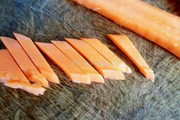 西芹炒腰果的做法图解4