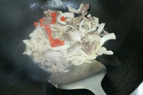 洋葱炒鸭肾的做法图解8