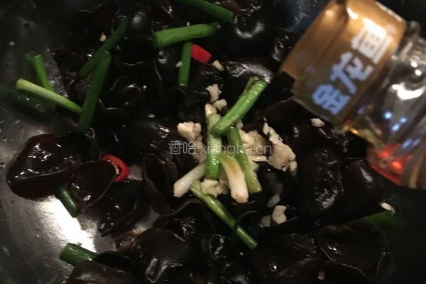 凉拌云耳的做法图解11