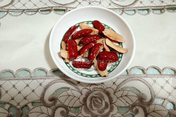 冰糖炖燕窝的做法图解3