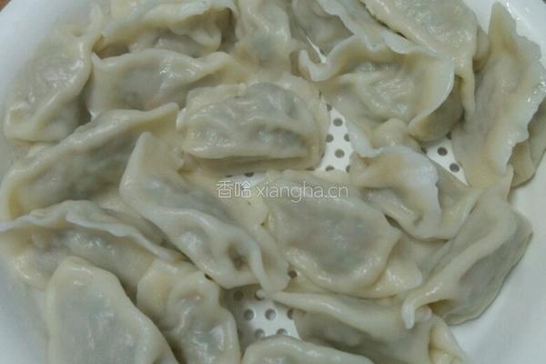 豇豆猪肉胡萝卜馅饺子的做法图解6