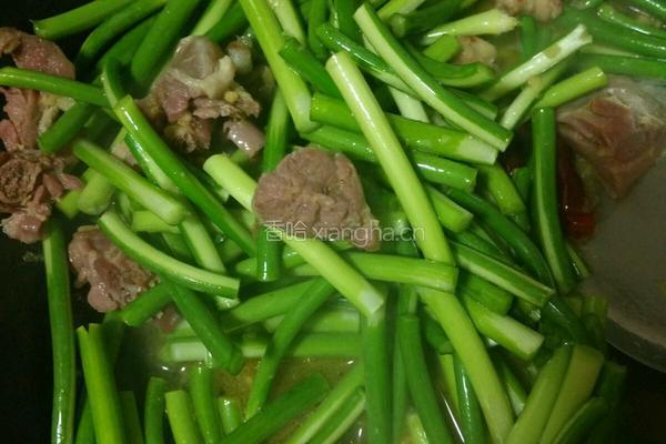 蒜苔炒咸鸭腿的做法图解5