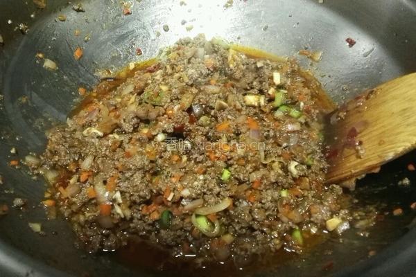 酱牛肉包子的做法图解11