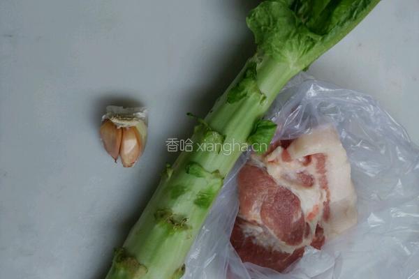 莴笋炒肉片的做法图解1