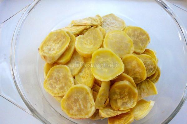 红薯面白糖芝麻包的做法图解2