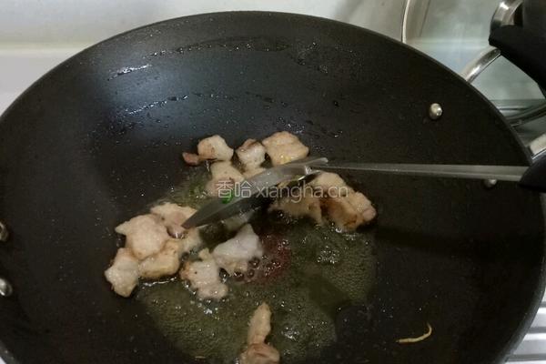 包菜炒肉的做法图解2